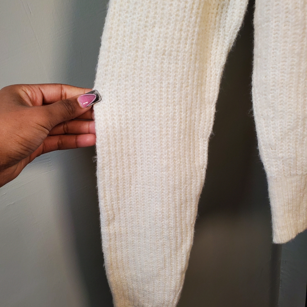 Universal Thread Cream Button-Up Cardigan - Picture 4 of 4